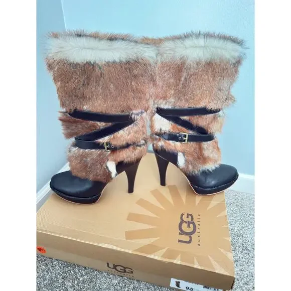 UGG Foxley Sheepskin Fur Heeled Platform Boots Black - size 9.5